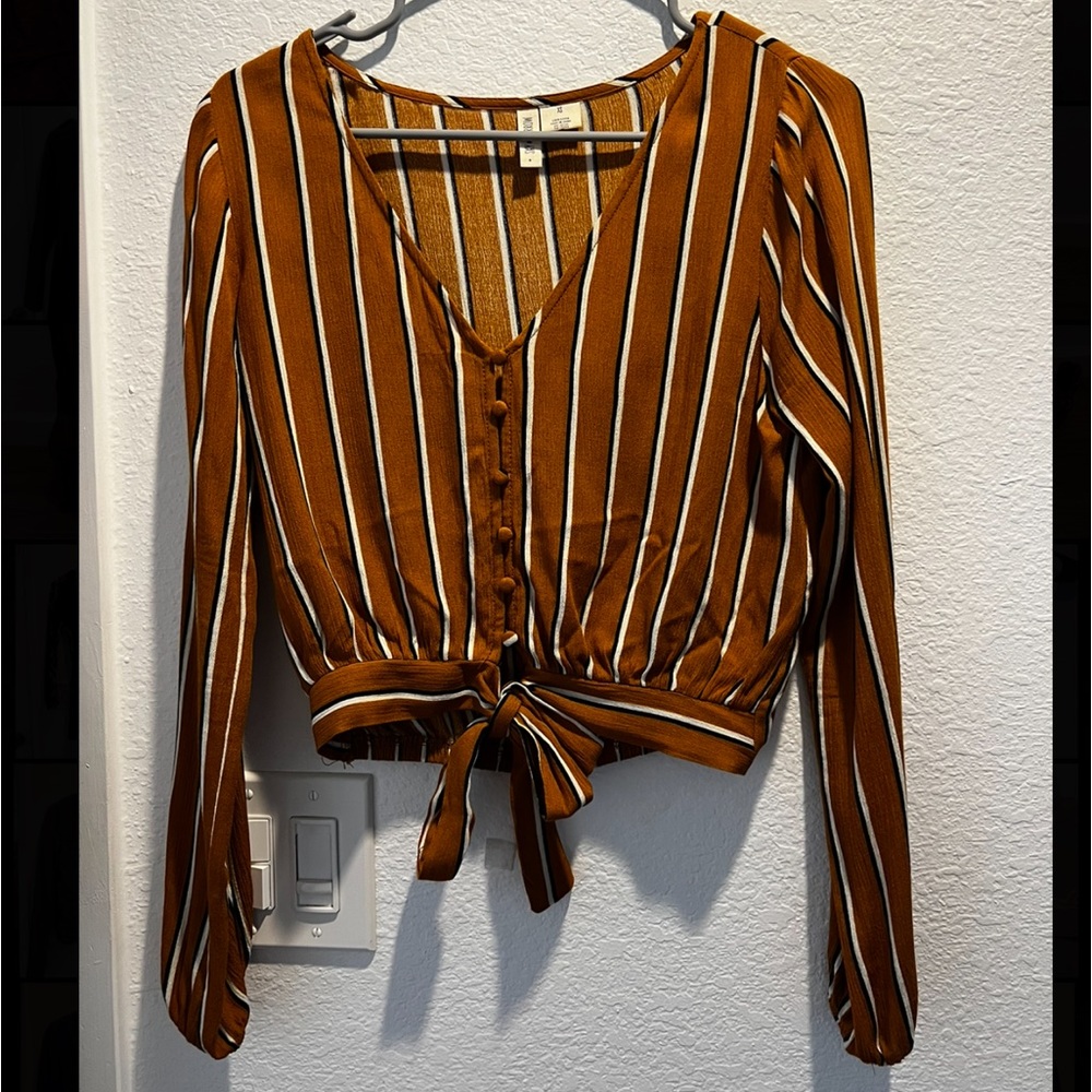 Women’s Cropped Top Blouse-Size XS